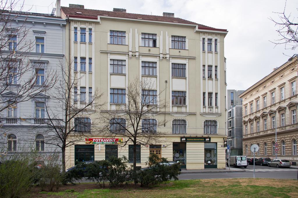 Apartments With 2 Bathrooms- 5 Minutes From Old Town - 102 M2 Praga Exterior foto