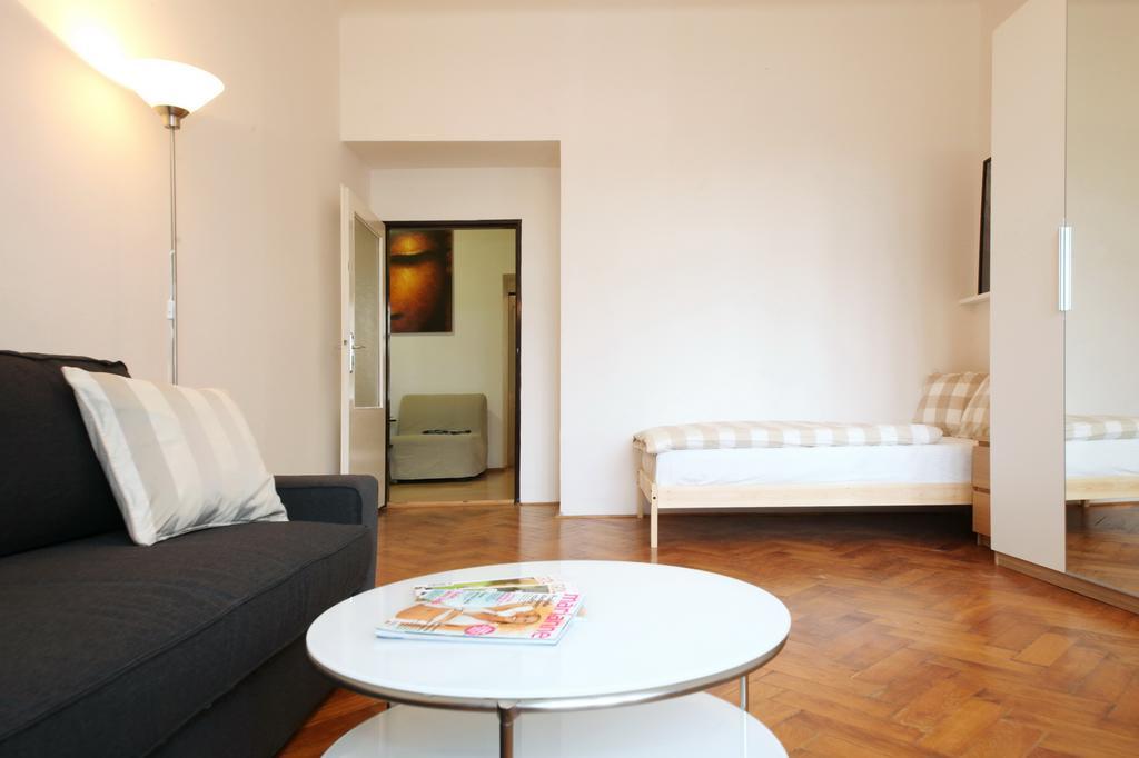Apartments With 2 Bathrooms- 5 Minutes From Old Town - 102 M2 Praga Exterior foto